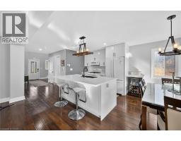 10 AMBER Street - 8