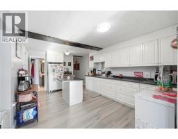 2039 VICTORIA Street - 34