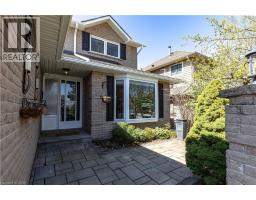 2391 ARNOLD Crescent - 2