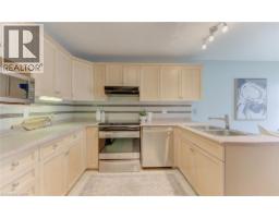 487 BRENTCLIFFE Drive - 10