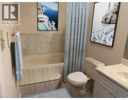 67 CAROLINE Street S UnitNo. 20B - 8