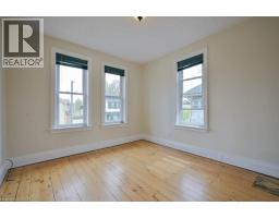 12 CLARENCE Place - 23