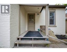 12 CLARENCE Place - 41