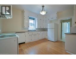 12 CLARENCE Place - 9