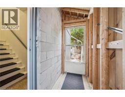 16 HAMPTON Street - 31