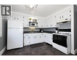 279 SANDOWNE Drive UnitNo. 32 - 12