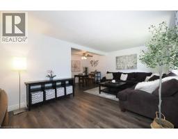 279 SANDOWNE Drive UnitNo. 32 - 5