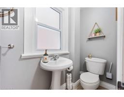 30 DUNDAS Street - 12