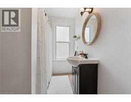 30 DUNDAS Street - 15