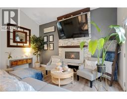 26 TELFER Court - 18