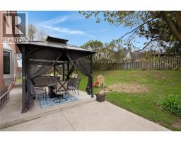 26 TELFER Court - 7