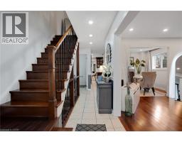 26 TELFER Court - 8