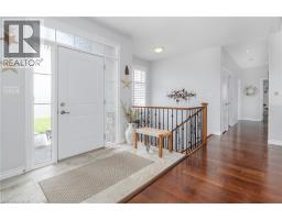 6 MACNEIL Court - 4