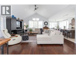 6 MACNEIL Court - 5