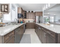6 MACNEIL Court - 8