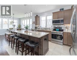 6 MACNEIL Court - 9