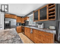 195 OLD CARRIAGE Drive - 10