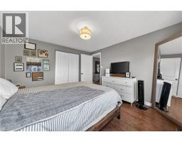 195 OLD CARRIAGE Drive - 17