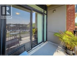 1 REDFERN Avenue UnitNo. 217 - 25