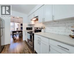 7 DAVIDSON Boulevard UnitNo. 14 - 16