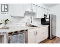 7 DAVIDSON Boulevard UnitNo. 14 - 17