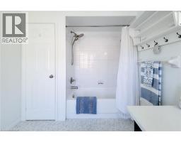 7 DAVIDSON Boulevard UnitNo. 14 - 27