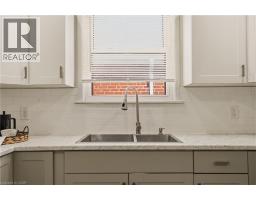 148 HUXLEY Avenue S - 12