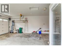 18 QUEENSTON Crescent - 32