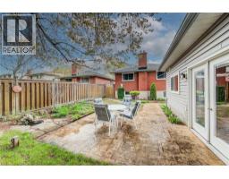 18 QUEENSTON Crescent - 37