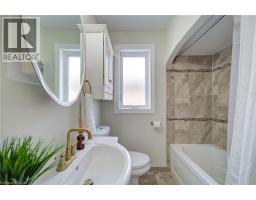 105 WEIR Street S - 14