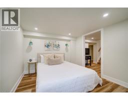 105 WEIR Street S - 20