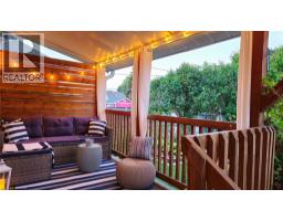 105 WEIR Street S - 29