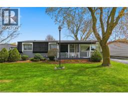 33 FAIRVIEW Crescent - 1