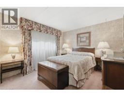 33 FAIRVIEW Crescent - 20
