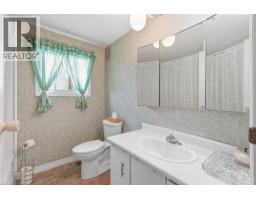 33 FAIRVIEW Crescent - 21