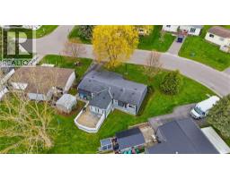 33 FAIRVIEW Crescent - 31