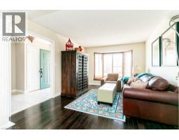 35 HORIZON Court - 11