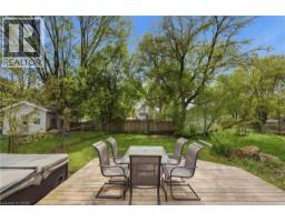 572 DOWNIE Street - 36