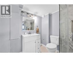24 OXFORD Street - 23