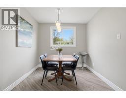 60 ELMSDALE Drive UnitNo. 46 - 18