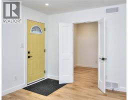 2 ESSON Street - 9