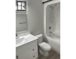89 WOOLWICH Street UnitNo. 10 - 4