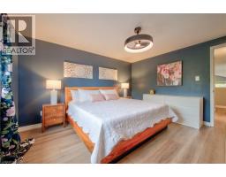 20 STIEFELMEYER Crescent - 22