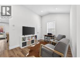 255 MACNAB Street - 18