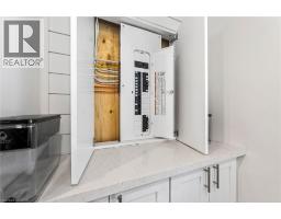 255 MACNAB Street - 40