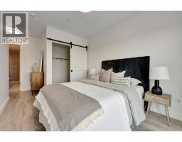 15 GLEBE Street UnitNo. 1511 - 34
