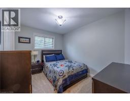 64 WINTERGREEN Crescent - 19