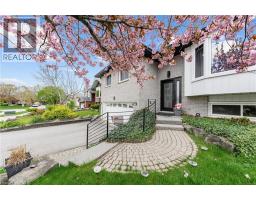 8 ESTHER Avenue - 2