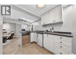 8 ESTHER Avenue - 33