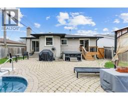 8 ESTHER Avenue - 40